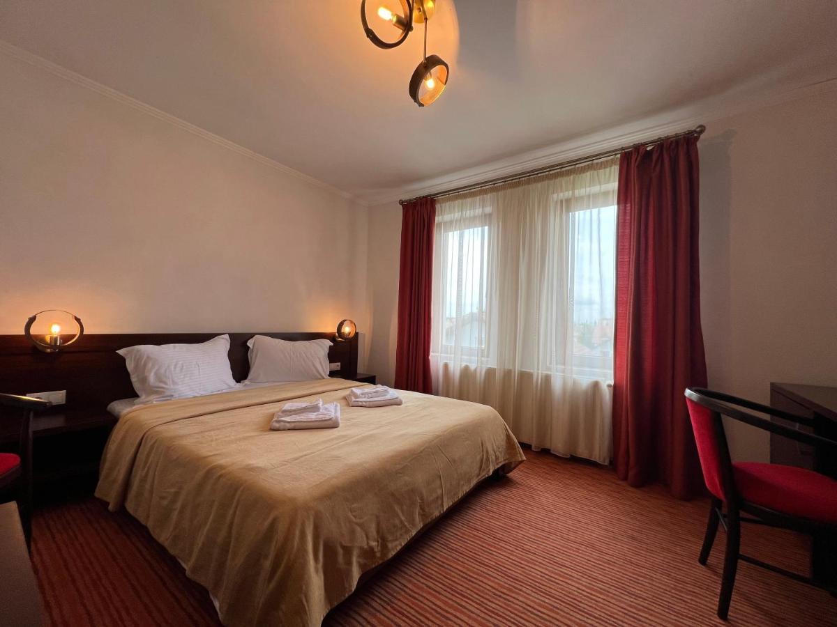 Casa Manu Hotel Sibiu Bagian luar foto