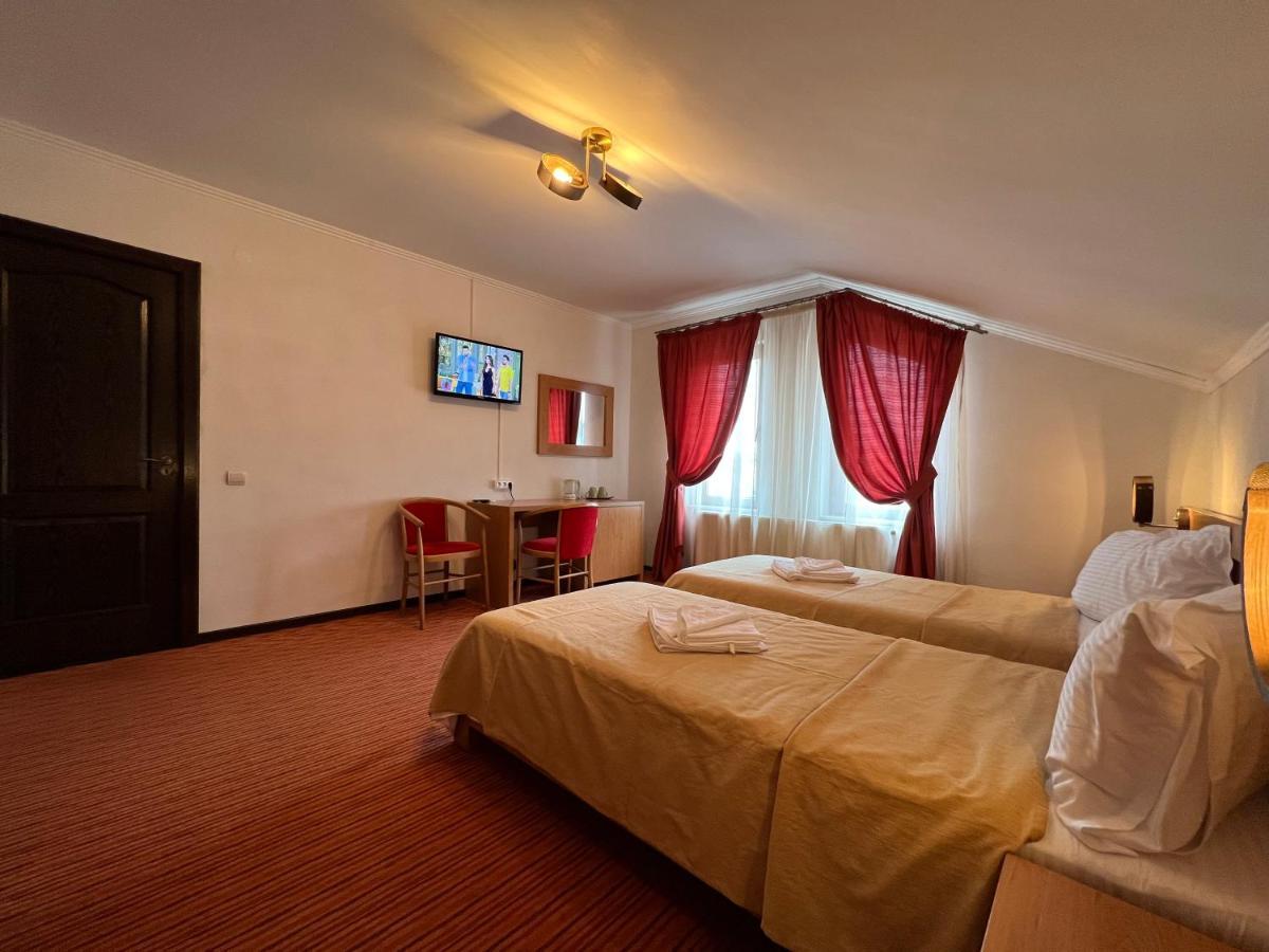 Casa Manu Hotel Sibiu Bagian luar foto